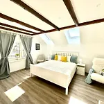 Apartma New Sunny 3-room With A Terrace