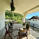 شقة New Sunny 3-room With A Terrace *