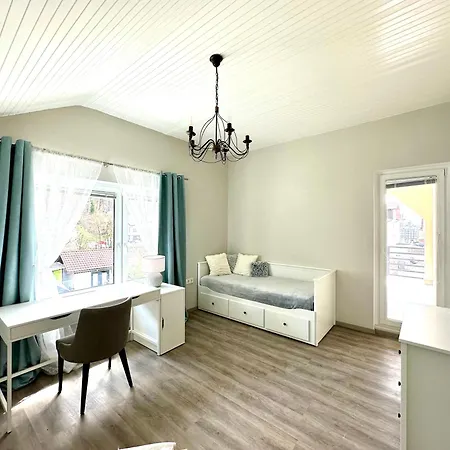 New Sunny 3-room With Parking And Air Conditioning דירה לובליאנה