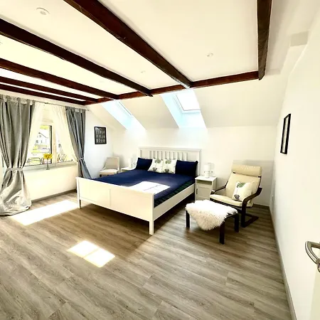 דירה New Sunny 3-room With Parking And Air Conditioning