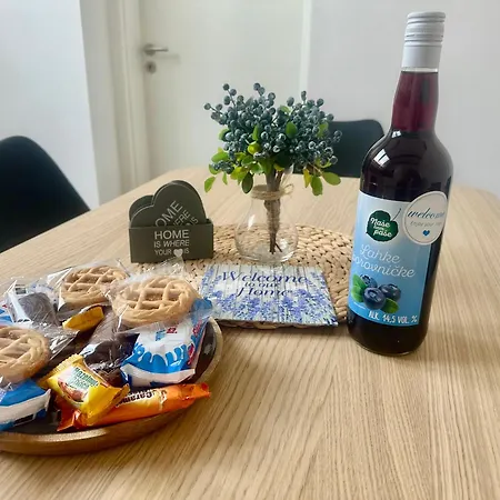 Sunny 3-room With A Terrace Liubliana