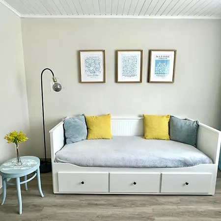 New Sunny 3-room With Parking And Air Conditioning לובליאנה
