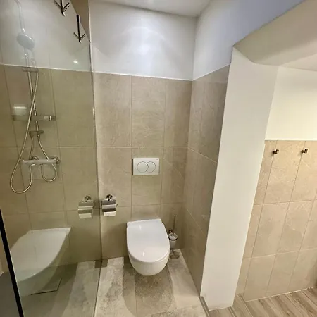 New Sunny 3-room With Parking And Air Conditioning * לובליאנה