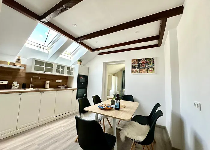 شقة Sunny 3-room With A Terrace *