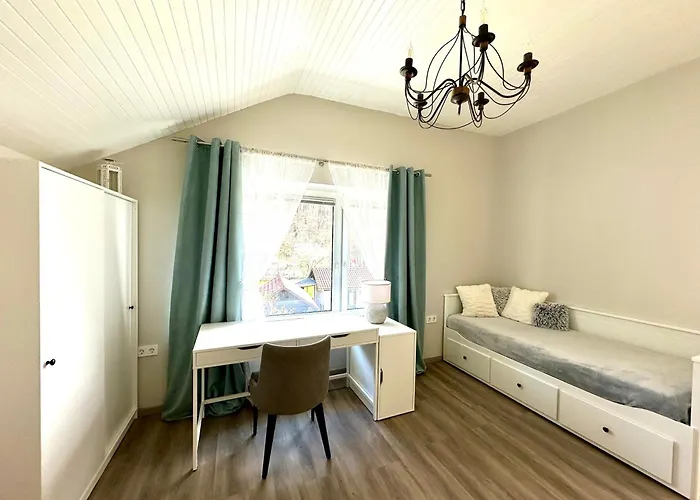 公寓 Sunny 3-room With A Terrace