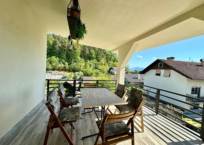 شقة Sunny 3-room With A Terrace *